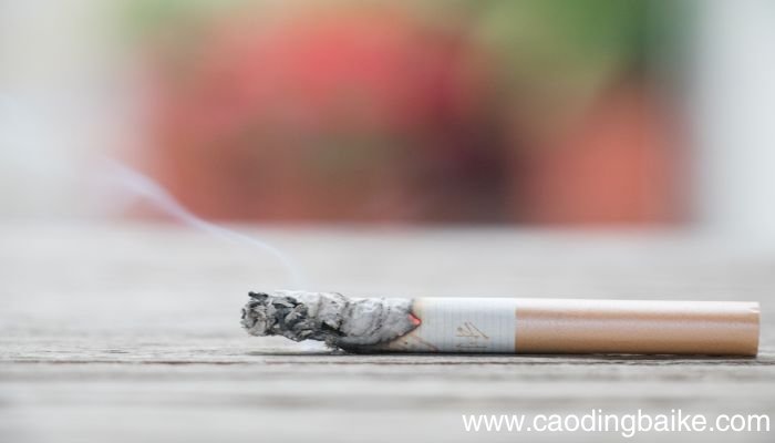 梦见一个男的在抽烟是什么意思 梦见一个男的在抽烟有什么预兆