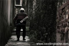梦见奶奶死了后来又活了是什么意思 梦见奶奶死了后来又活了有