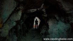 梦见走下黑暗的洞穴是什么意思 梦见走下黑暗的洞穴有什么预兆