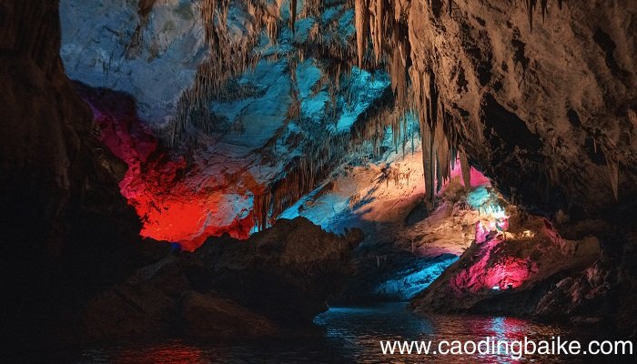 梦见走下黑暗的洞穴是什么意思 梦见走下黑暗的洞穴有什么预兆