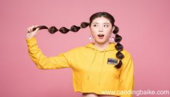 梦见穿衣打扮是什么意思 梦见穿衣打扮有什么预兆