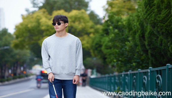 梦见在黑暗中走是什么意思 梦见在黑暗中走有什么预兆