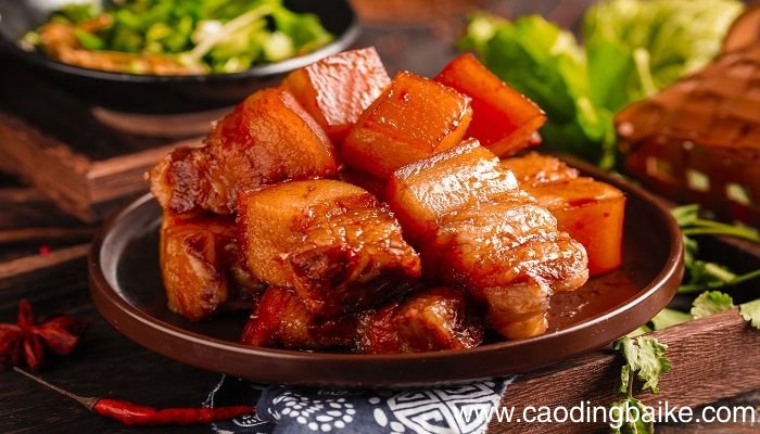 梦见吃猪肉是什么意思 梦见吃猪肉有什么预兆