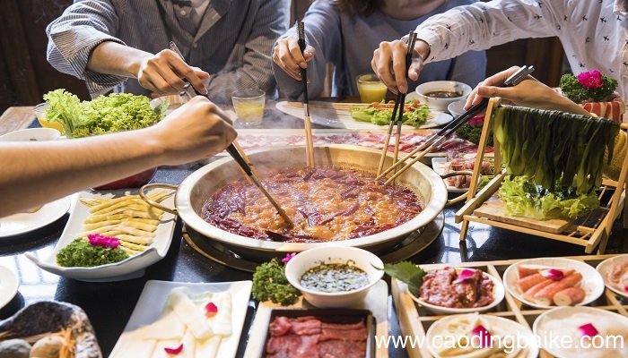 梦见吃火锅是什么意思 梦见吃火锅有什么预兆