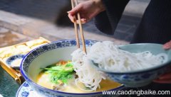 梦见吃米线是什么意思 梦见吃米线是什么预兆