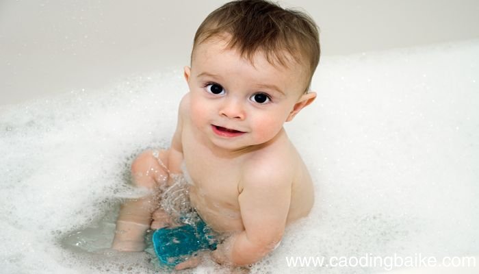梦见小孩没穿衣服是什么意思 梦见小孩没穿衣服是什么预兆