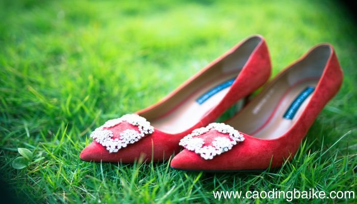 梦见穿鞋子是什么意思 梦见穿鞋子是什么预兆