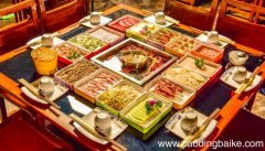 梦见别人请吃饭是什么意思 梦见别人请吃饭是什么预兆