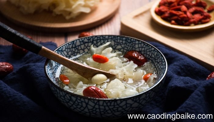 梦见吃莲子汤是什么意思 梦见吃莲子汤是什么预兆