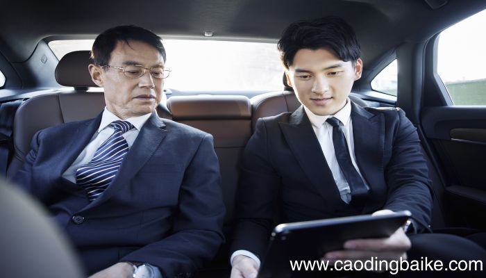 梦见坐老板的车是什么意思 梦见坐老板的车是什么预兆