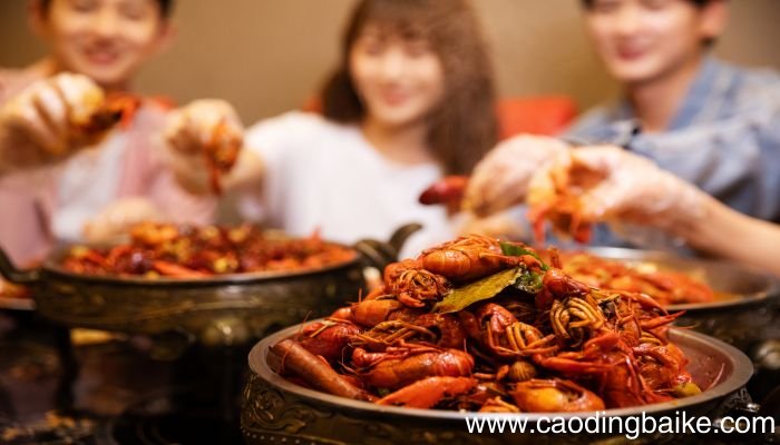 梦见在家里与家人一起用餐是什么意思 梦见在家里与家人一起用餐是什么预兆