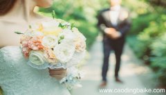 梦见自己与第三者结婚什么意思 梦见自己与第三者结婚预示什么
