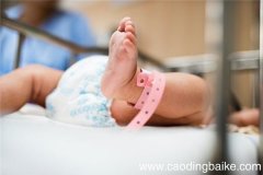 梦见妈妈生孩子什么意思 梦见妈妈生孩子预示什么