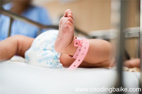 梦见妈妈生孩子什么意思 梦见妈妈生孩子预示什么