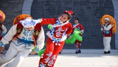 梦见扭秧歌是什么意思 梦见扭秧歌是什么预兆