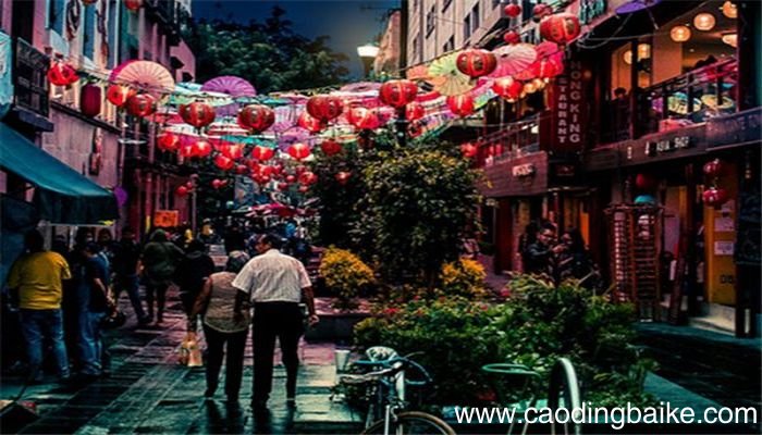梦见在黑暗中行走是什么意思 梦见在黑暗中行走是什么预兆