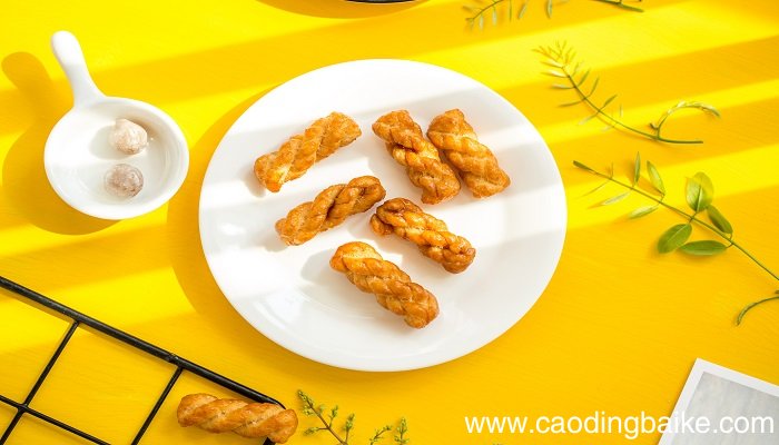梦见买麻花是什么意思 梦见买麻花有什么预兆