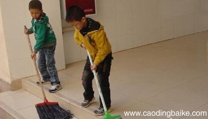 梦见拖地 擦地是什么意思 梦见拖地 擦地有什么预兆
