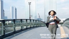 梦见在桥上行走是什么意思 梦见在桥上行走有什么预兆
