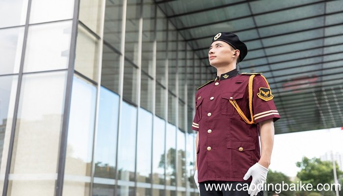 梦见站岗是什么意思 梦见站岗预示着什么
