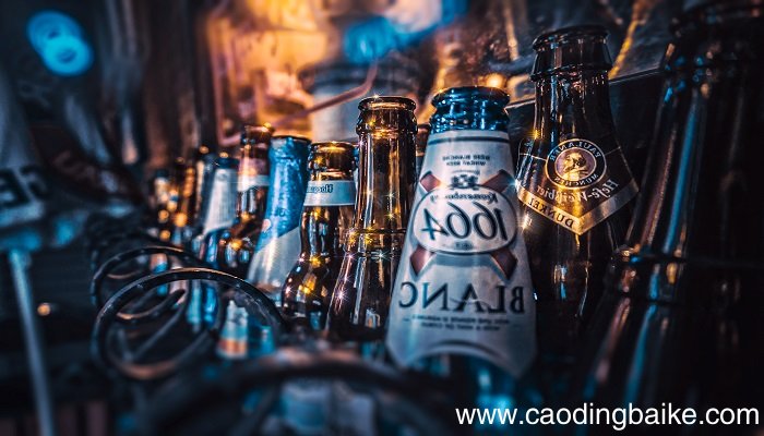 梦见酒瓶是什么意思 梦见酒瓶预示着什么