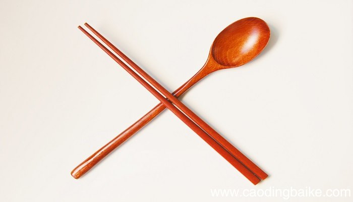 梦见餐具是什么意思 梦见餐具有什么预兆