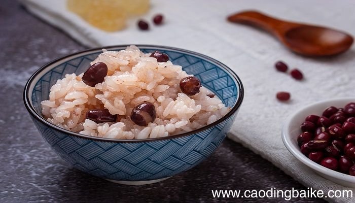 梦见饭 米饭是什么意思 梦见饭 米饭有什么预兆