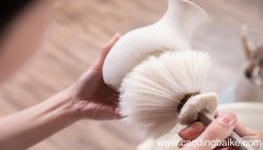 梦见抿、小刷子是什么意思 梦见抿、小刷子有什么预兆