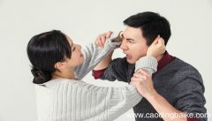 梦见泼妇是什么意思 梦见泼妇有什么预兆