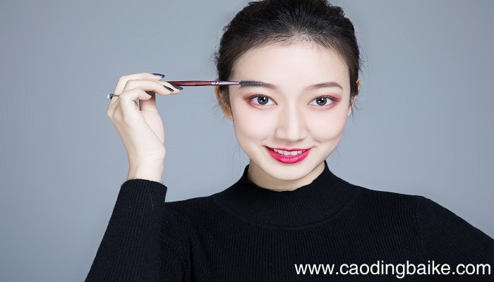 梦见眉毛生长是什么意思 梦见眉毛生长预示着什么