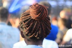 梦见绑辫子什么意思 梦见绑辫子预示什么