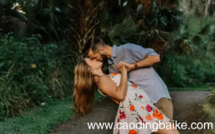 为什么两人独处就想亲亲抱抱 一抱你就有生理反应的男人说明什