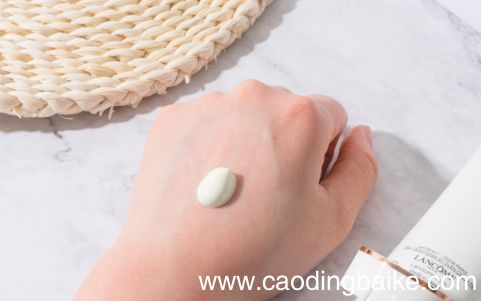 为什么医生不建议涂防晒霜 天天涂防晒霜反而不好吗