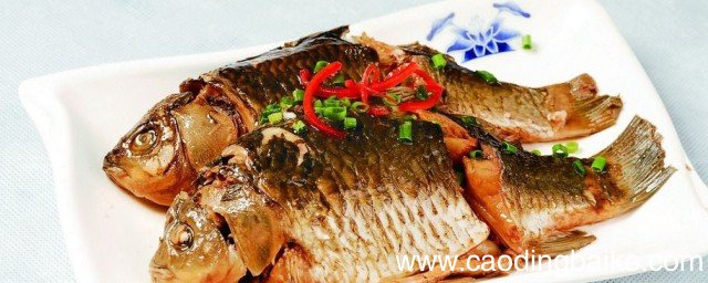 如何做酥鲫鱼 酥鲫鱼的家常做法