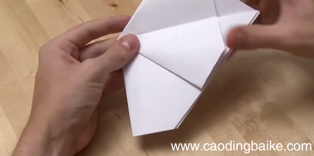 如何折一个纸炮