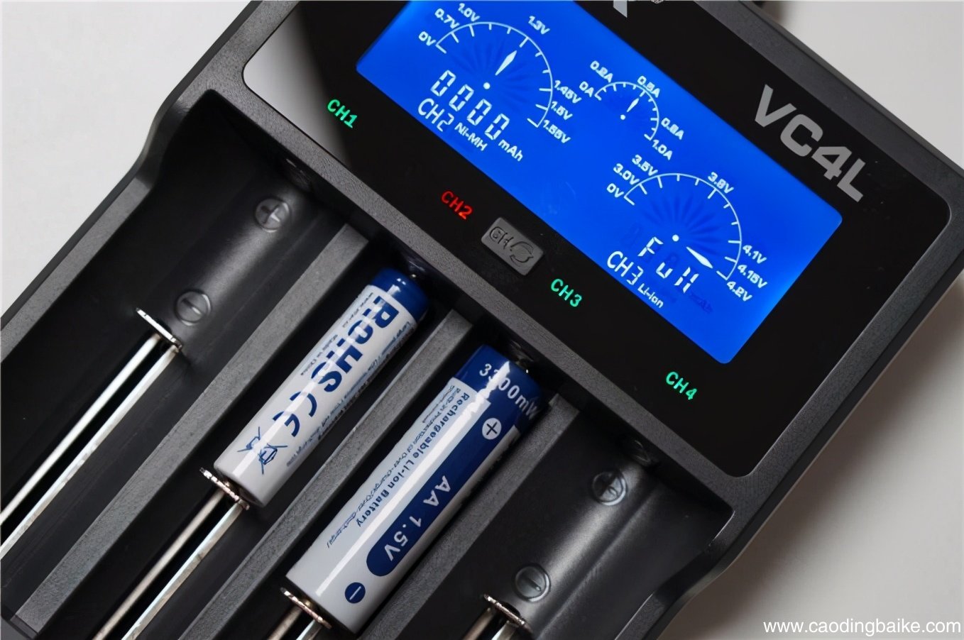 电瓶充电器品牌 万能充电器怎么使用