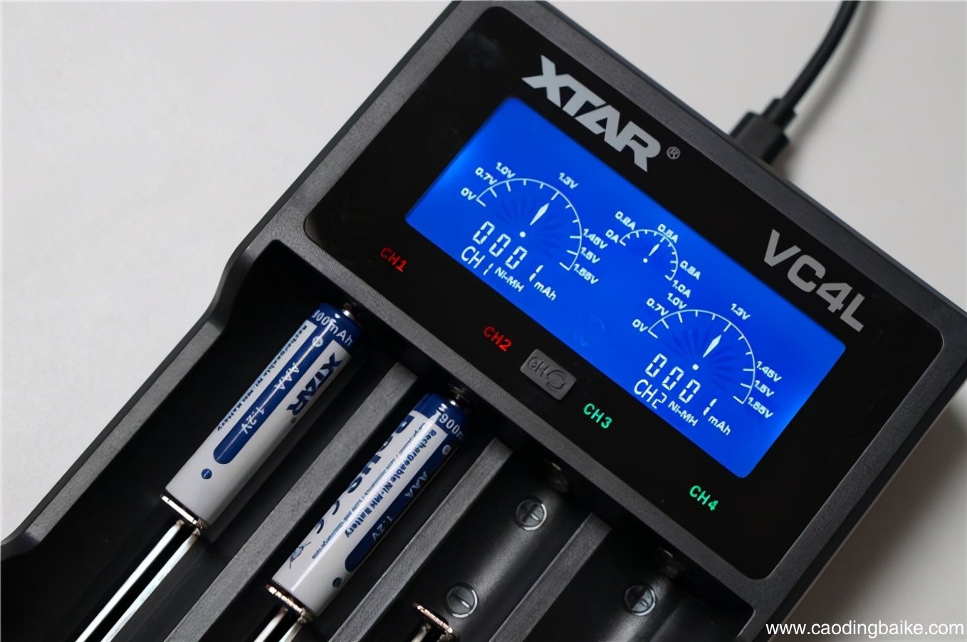 电瓶充电器品牌 万能充电器怎么使用