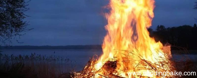 四点底是火还是水