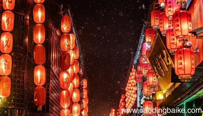 灯笼课文围绕灯笼写了那几件事 灯笼课文写了哪些事