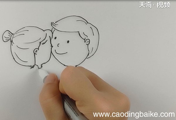 手绘情侣小人简笔画