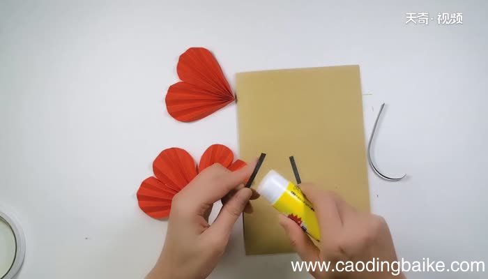 怎样制作情人节贺卡 好看的情人节贺卡制作