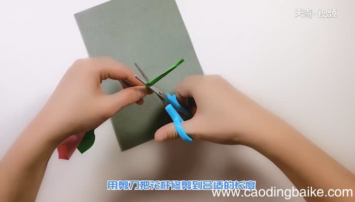 简约又漂亮的生日贺卡做法 马蹄莲贺卡的做法