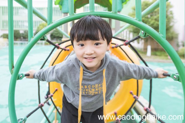 小孩多动症的表现有 怎样判断孩子多动症