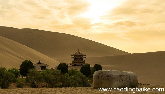 凉州词全诗的翻译 凉州词这首诗的简单翻译