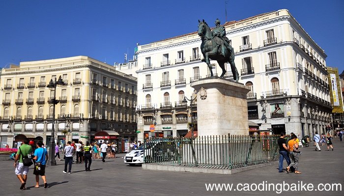 名人传记有哪些 必读名人传记有哪些