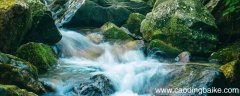 山涧溪水诗词佳句 描写山涧溪水诗词佳句