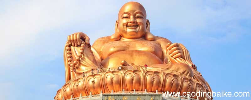 佛印绝类弥勒袒胸矫首昂视神情与苏黄不属翻译 佛印绝类弥勒袒胸矫首昂视神情与苏黄不属的意思