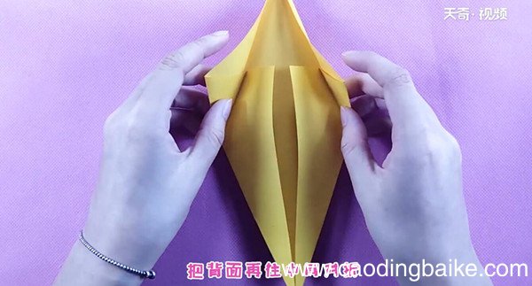 菠萝怎么折