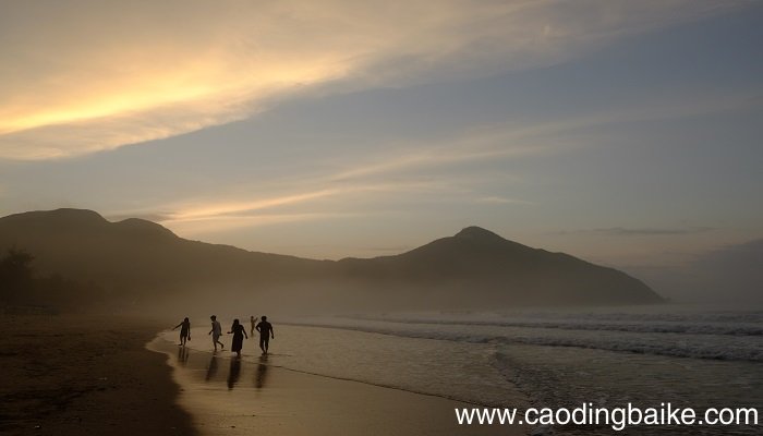 关于云彩的词语有哪些 有哪些描述云彩的词语