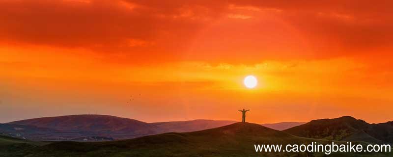 艾青诗选光的赞歌赏析 艾青诗选光的赞歌赏析批注